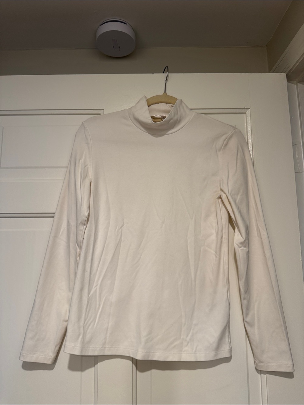 Banana Republic White Long-Sleeve Turtleneck Top